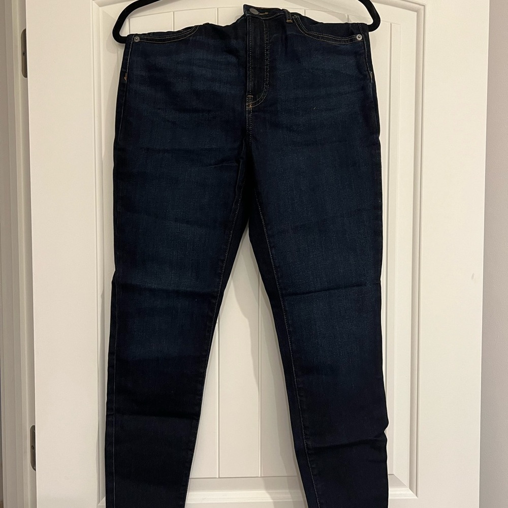 Everlane High Rise Curvy Skinny Jean